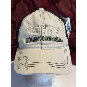 Ducks Unlimited 1937 Hat Cap Adjustable Strapback Off White Black NWT Collect